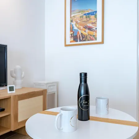 Magnifique T2, Parking, Face Lägenhet Cagnes-sur-Mer